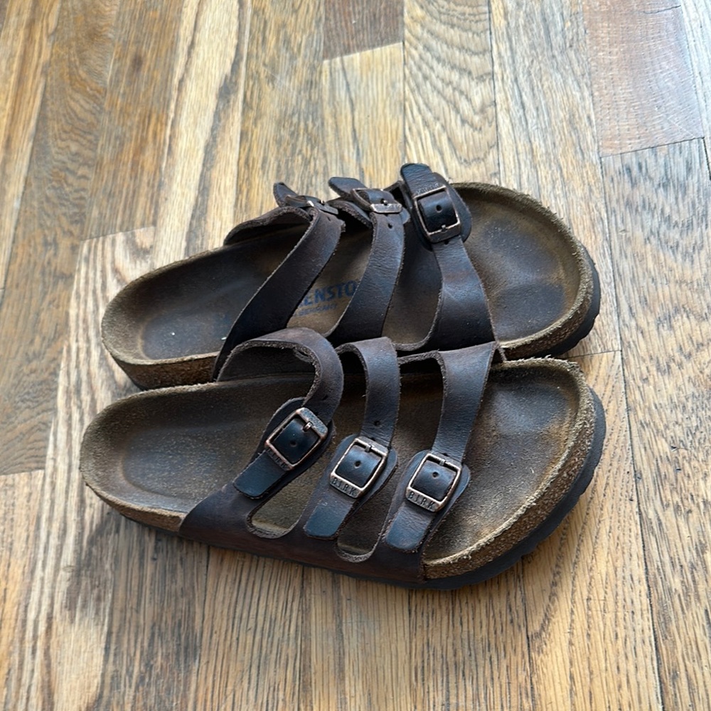 Brown Leather Sandals with Buckles